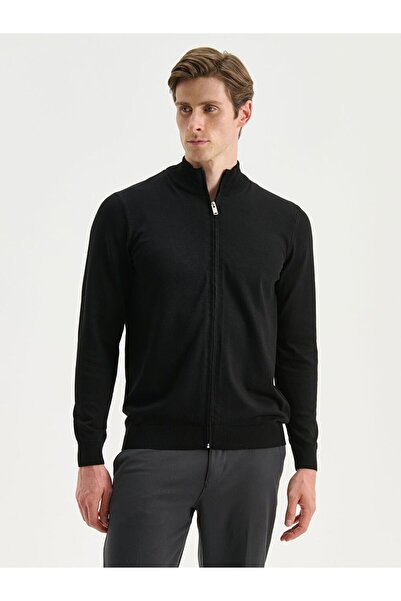 LC Waikiki سترة تريكو رجالية ذات ياقة واقفة من SOUTHBLUE