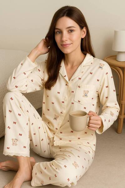 QUQUSTİL Kadın Uzun Kollu Düğmeli Mini Ayıcık Dantelli Pijama Takımı MİŞŞA