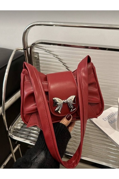 Clariss Imported Bag with Red Bow Detail and Magnetic Closure