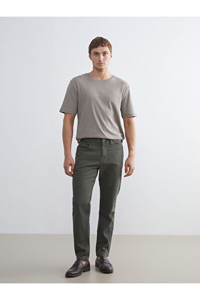 LC Waikiki بنطلون تشينو كلاسيكي ضيق للرجال من LCWAIKIKI