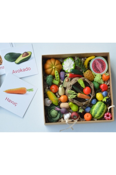 Tasarım Mini boyutunda 34 adet minyatür meyve ve sebze figürü