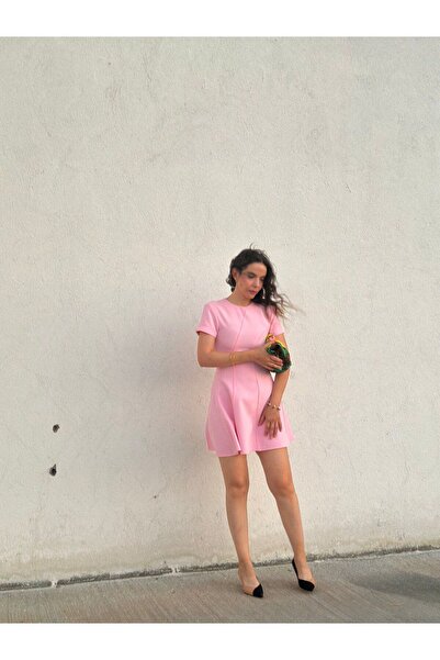 Pembe Elbise