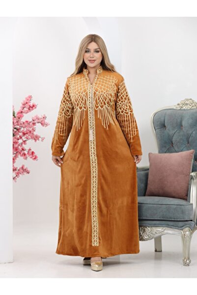 Generies High quality velvet Arabic jalabiya with a wonderful design