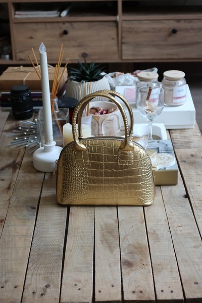 Moom Bag Kadın Gold Kroko Desenli Tutma Saplı Ayarlanabilir Askılı Omuz Çantası