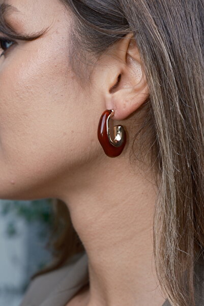 GİS JEWELRY أقراط أكريليك ذهبية على شكل شبه منحرف باللون العنابي