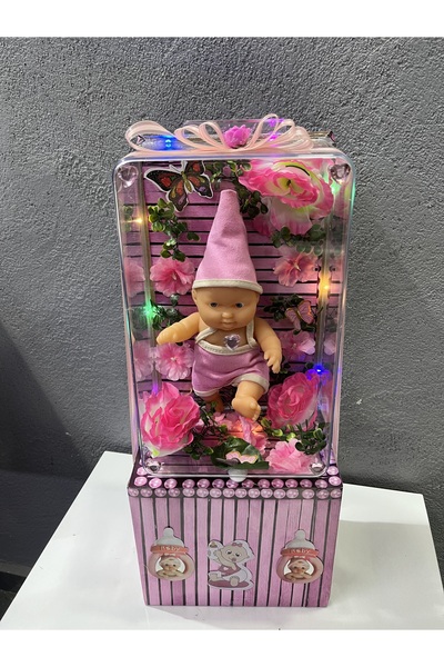 SürprizÇiçekEvi Kutu İçerisinde Ledli Bebekli Aranjman