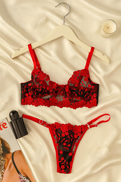 İntive Lingerie Red Floral Embroidered Black Lace Bra Panty Set