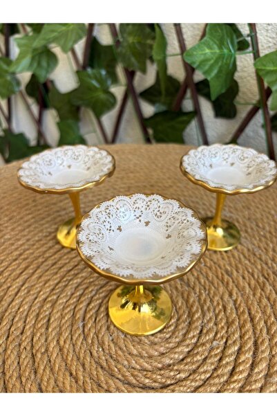 GÜRCÜGLASS DANTEL MODEL 3`LÜ AYAKLI LOKUMLUK 7 CM ÇAPINDA.