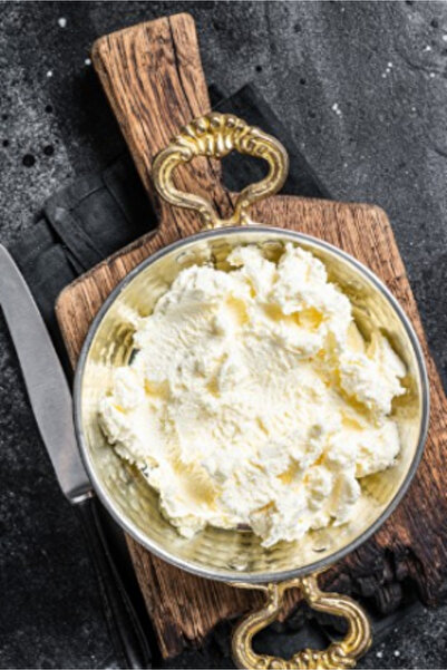 Zemheriden Doğal Kaymak – 1 Kg (Katkısız & Yoğun Lezzet)