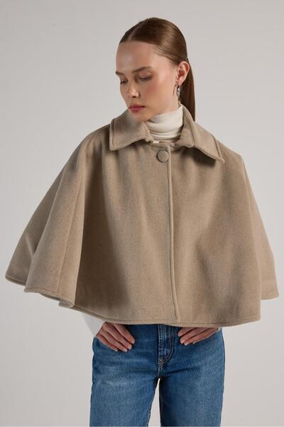 minaaise Poncho căptușit bej pentru femei 30048