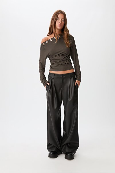 Stradivarius Asymmetric T-shirt with eyelets