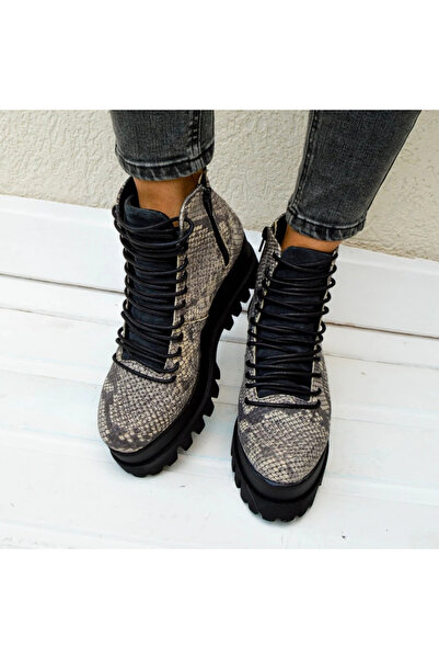 exclusives.ro Women's boots - short - Lyon - gray snake print - high sole - natural leather