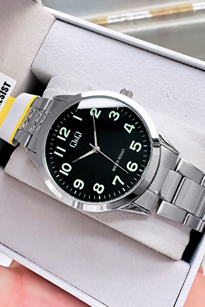 Q&Q Original Quartz Men's Wristwatch Waterproof Silver Color Steel Band - Gift Bracelet Qqeg2001C1