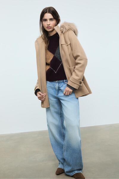 Stradivarius Kapüşonlu suni kürk kaban