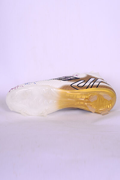 UMBRO Blaze Beyaz Gold Erkek Çoraplı Krampon