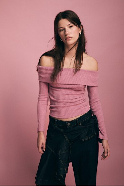 Stradivarius Off-the-shoulder knit top