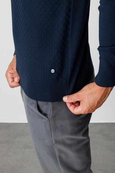 İgs Синій стандартний крій, вузький фасон, напіврибальський, прямий, з довгими рукавами, трикотаж