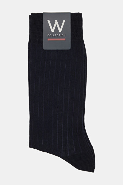 W Collection جوارب منقوشة بخطوط