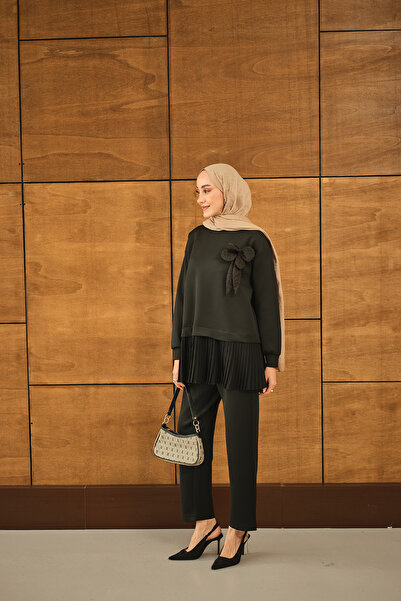 LOCCO Kadın Çiçek Detay Pliseli Takım Siyah