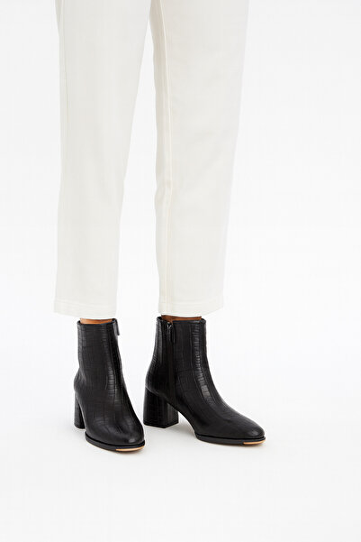 Beyond Women's Black Vicky Heeled Crocodile Patterned Boots 6.5cm Byndrsl2406