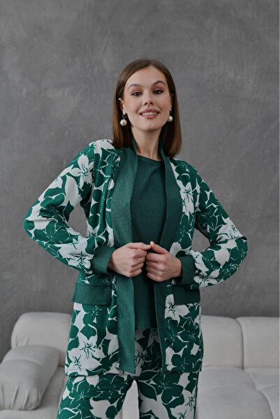 zavera for kids Women's Crepe Fabric Floral Detailed 3 Piece Set - Stylish Set - Women's Clothing