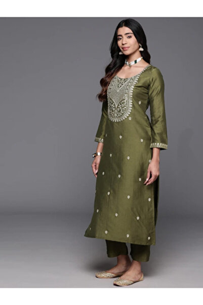 MYSMAR Mehndi Green Embroidered Viscose Chanderi Top & Bottom Set - PMM18189 | Mehndi Green
