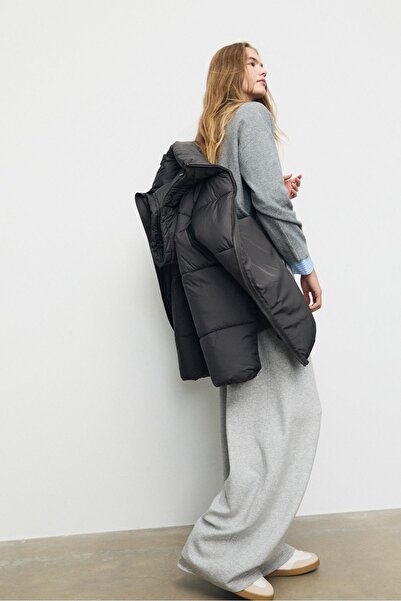 Stradivarius Orta şişme mont