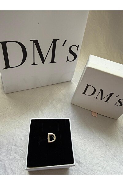 DM’s Silver D Harf Gümüş Charm’ı