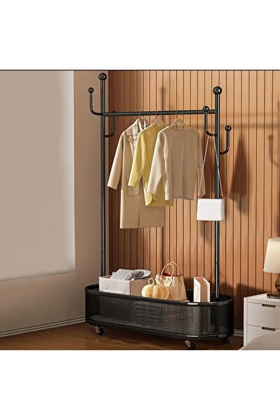 Un علاقة ملابس عملية مع مساحة تخزين إضافية وتصميم