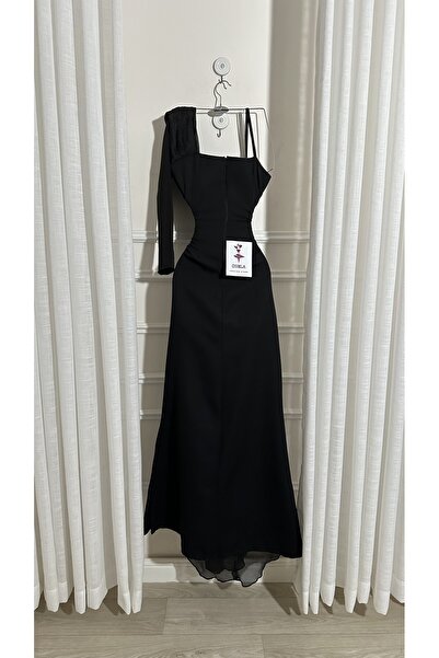 Onila Soft black dress with elegant embroidery