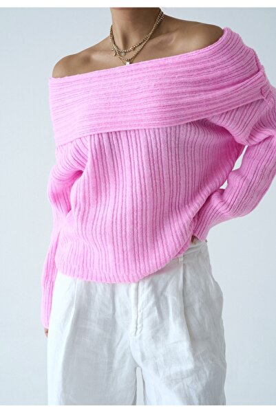 Jose Clothing Women's Off-White Madonna Collar Viscose Soft Textured Long Sleeve Blouse