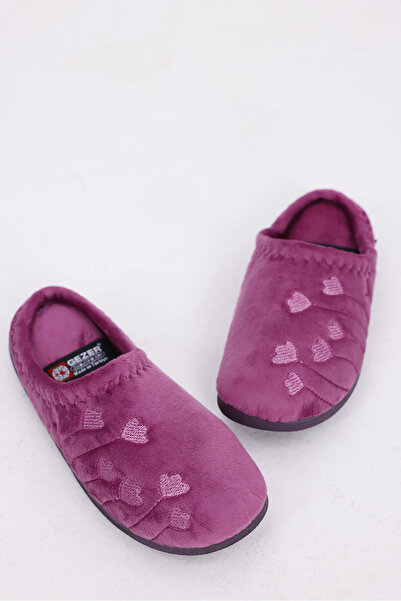 GEZER Yumuşacık İç Astarlı Nakış Motifli Kadın Terlik Kapalı Düz Tabanlı Şık Model