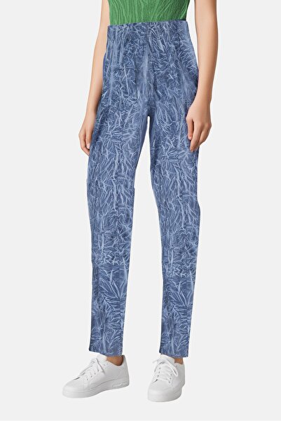 Reserved Women Regular Fit Allover Print Skinny Pants, Multicolor