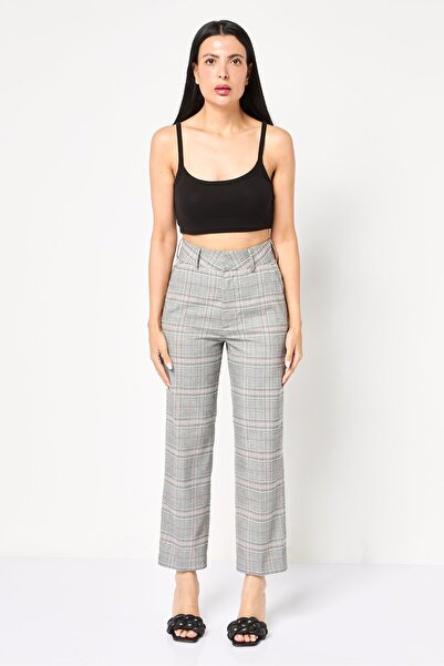 Reiko Women Regular Fit Checkered Chino Pants, Multicolor