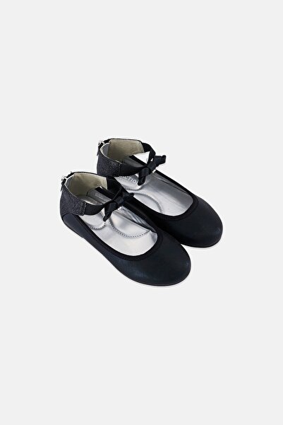 Kenneth Cole Kids Girl Daisy Bowie Zipper Closure Shoes, Black