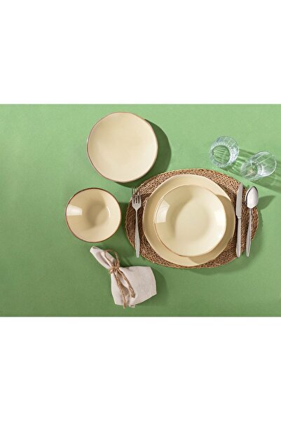 Madame Coco Colores Pasta Plate 21 cm