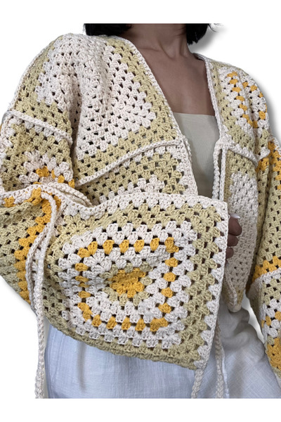 Manella Collective El Örgüsü Oversize Granny Square Hırka