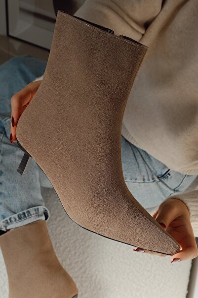 POLKA STORE Γυναικείες μπότες με φερμουάρ Kiss με μυτερή μύτη με τακούνι από σουέτ με ξύλινο τακούνι