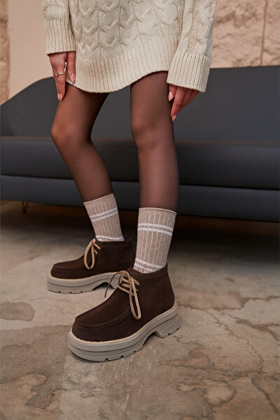 ELİSHA BUTİK حذاء نسائي كاجوال برباط من الجلد السويدي بلون بني من آنا