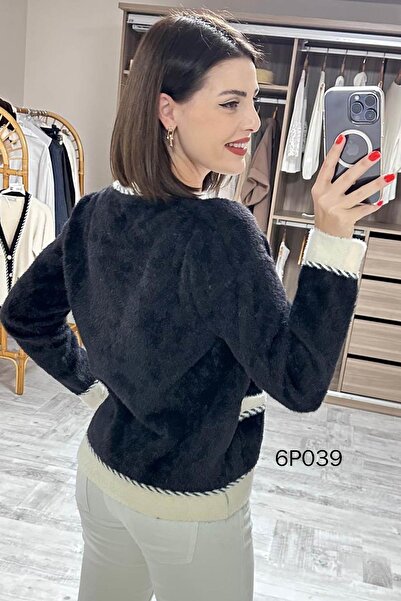 Vaveyla Μαύρη γυναικεία πλεκτή ζακέτα με λαιμόκοψη σε σχήμα V και μαργαριταρένια τσέπες