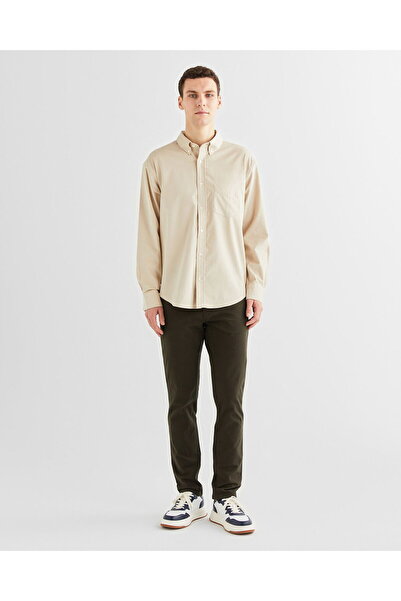 Gant Men's Beige Relaxed Fit Buttoned Collar Shirt