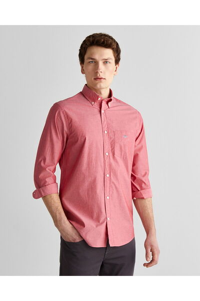 Gant Men's Red Regular Fit Buttoned Collar Poplin Shirt