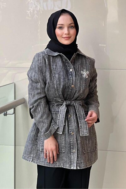 Nuss Stone Embroidered Front Snap Button Belted Denim Cap