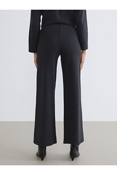 LC Waikiki Antrasit Beli Lastikli Geniş Paça Kadın Eşofman Altı