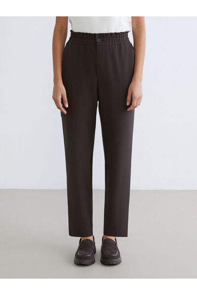 LC Waikiki Beli Lastikli Havuç Kesim Kadın Pantolon