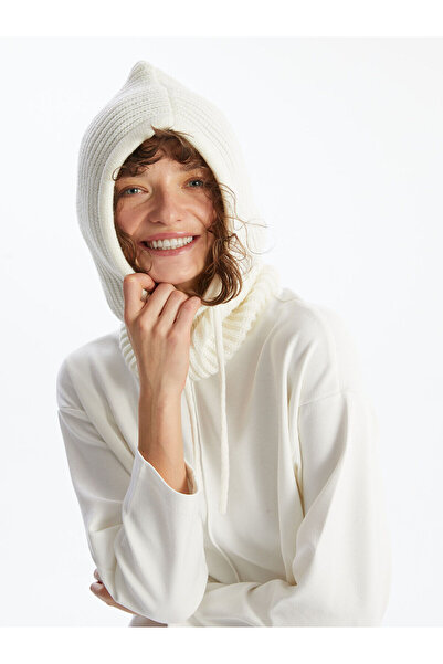 LC Waikiki Azestrend Yeni Sezon Bağcıklı ve Boyunluklu Kadın Triko Bere