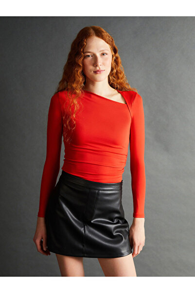 LC Waikiki Asimetrik V Yaka Kadın Bluz