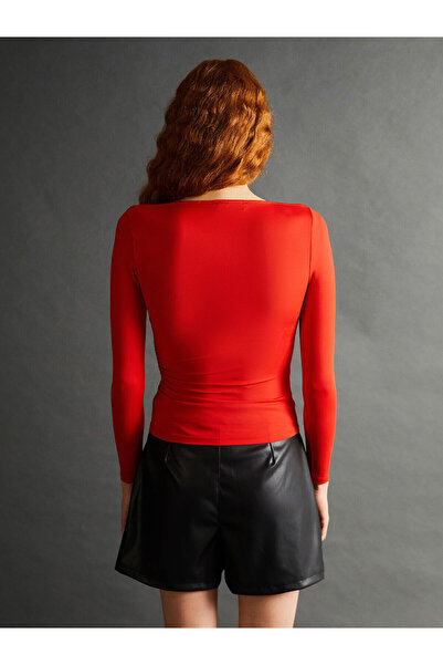 LC Waikiki Asimetrik V Yaka Kadın Bluz