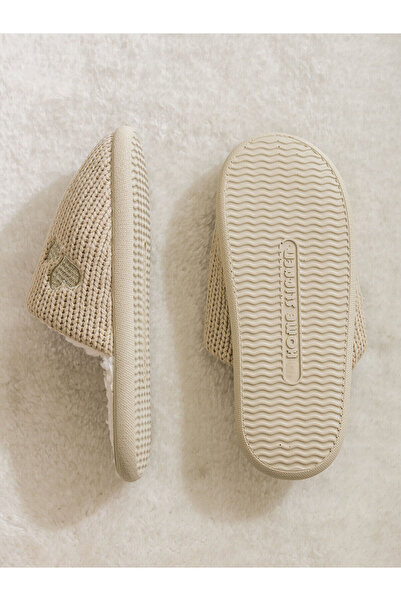 LC Waikiki Vizyon Yeni Sezon Kalp Nakışlı Kadın Ev Terliği