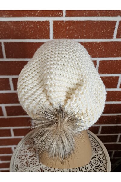 Hobi Kafe Hand Knitted White Adult Women's Beanie